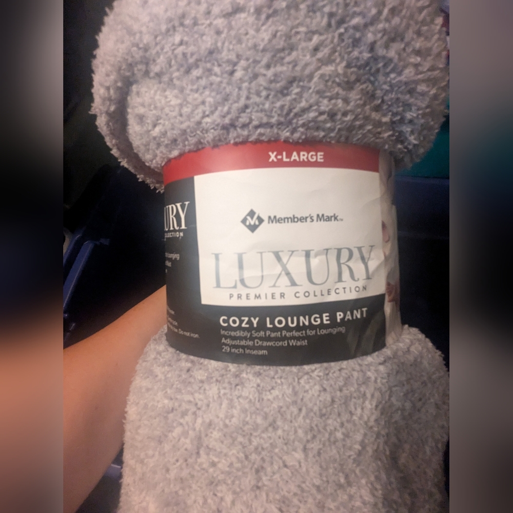 Gray Plush Textured Bath Accents